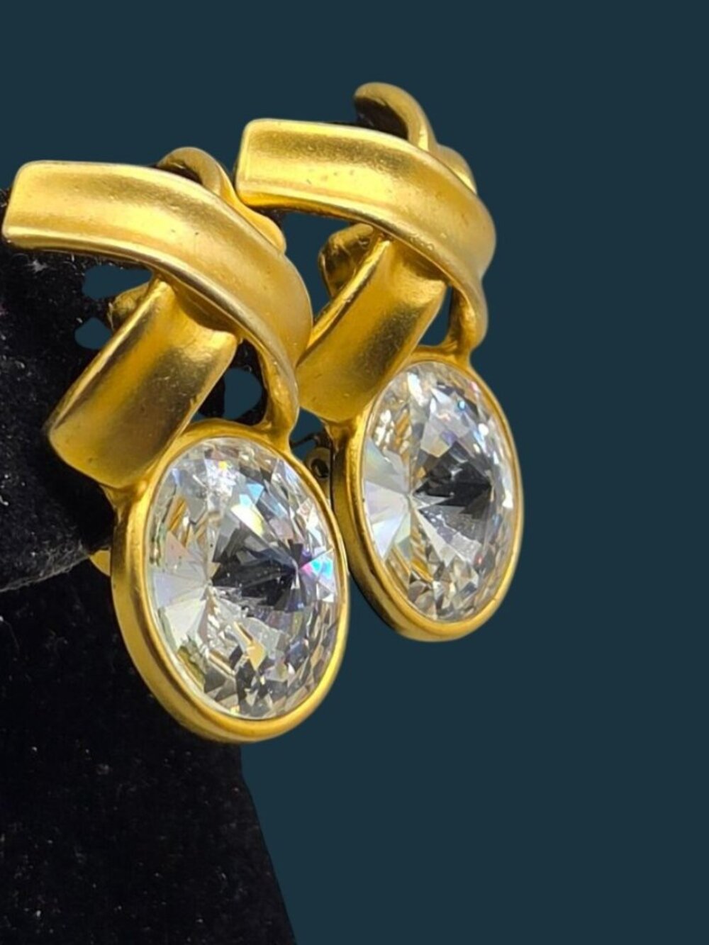Vtg Norma Jean XO Faceted Rivoli Crystal Clip On Earrings Runway Style 1980s - Picture 11 of 12